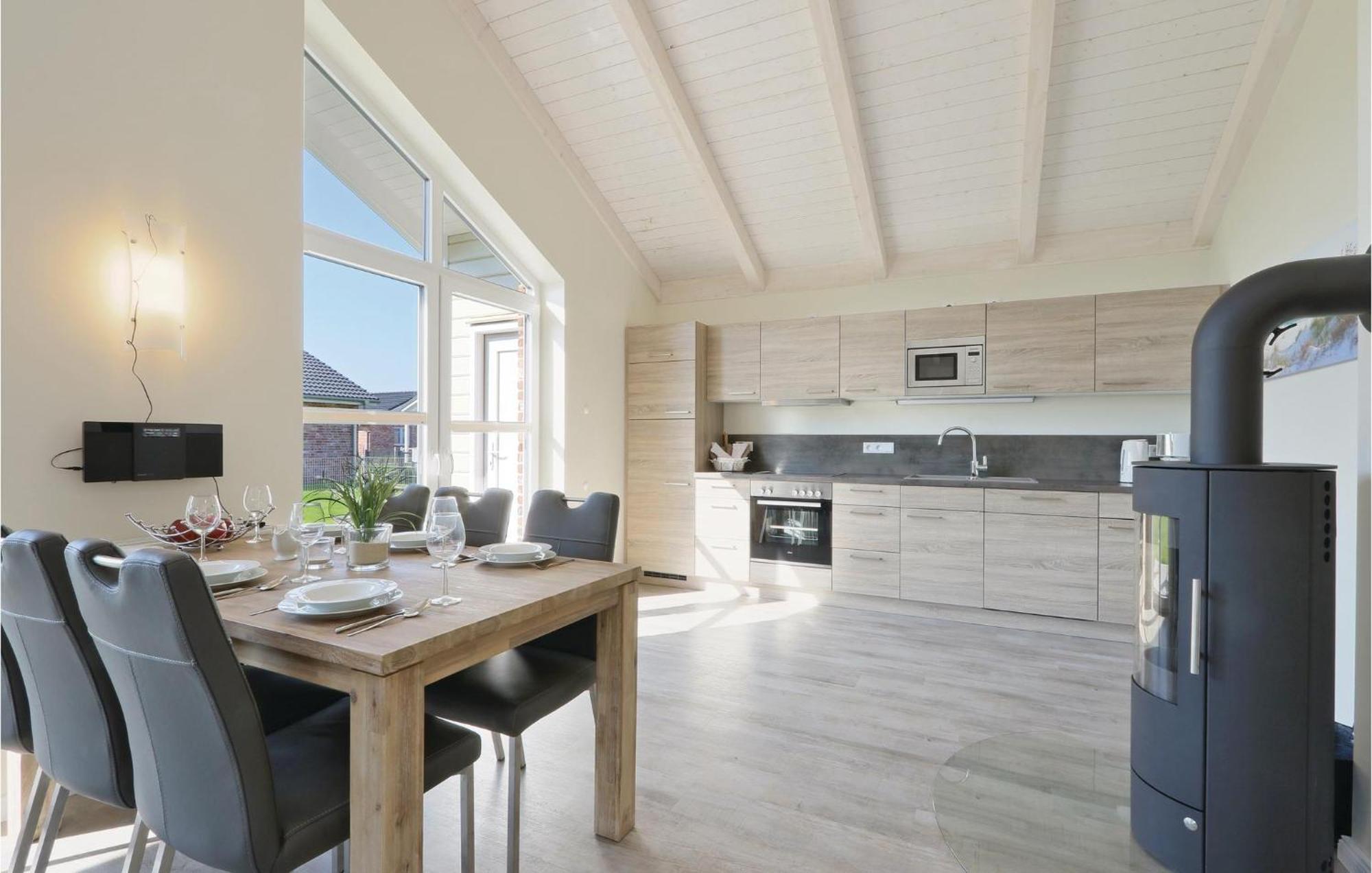 Awesome Home In Dagebuell With Kitchen Exteriör bild