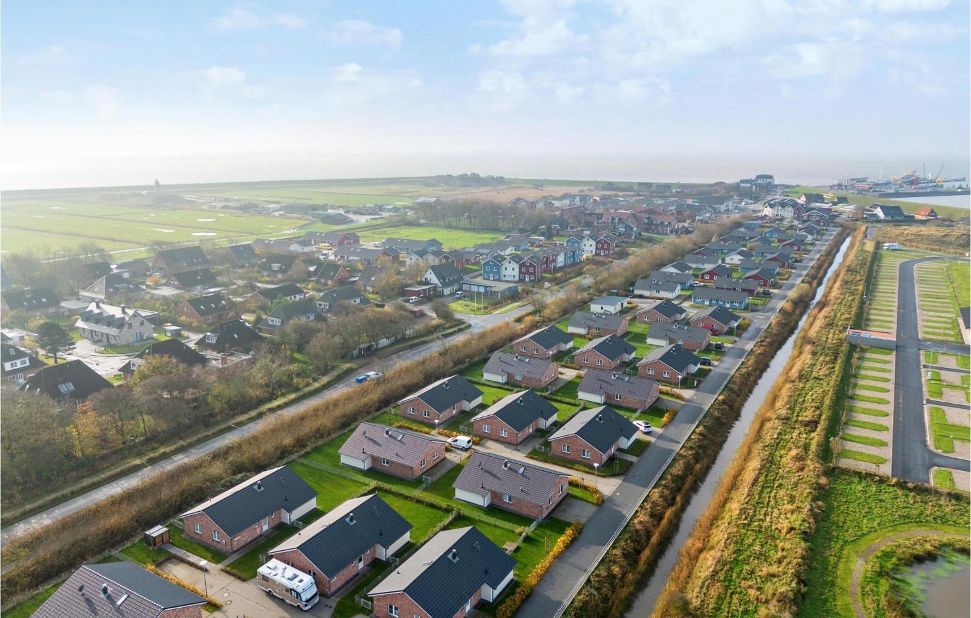 Awesome Home In Dagebuell With Kitchen Exteriör bild